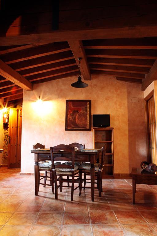 Apartamentos Rurales La Solana Robledillo De Gata Εξωτερικό φωτογραφία