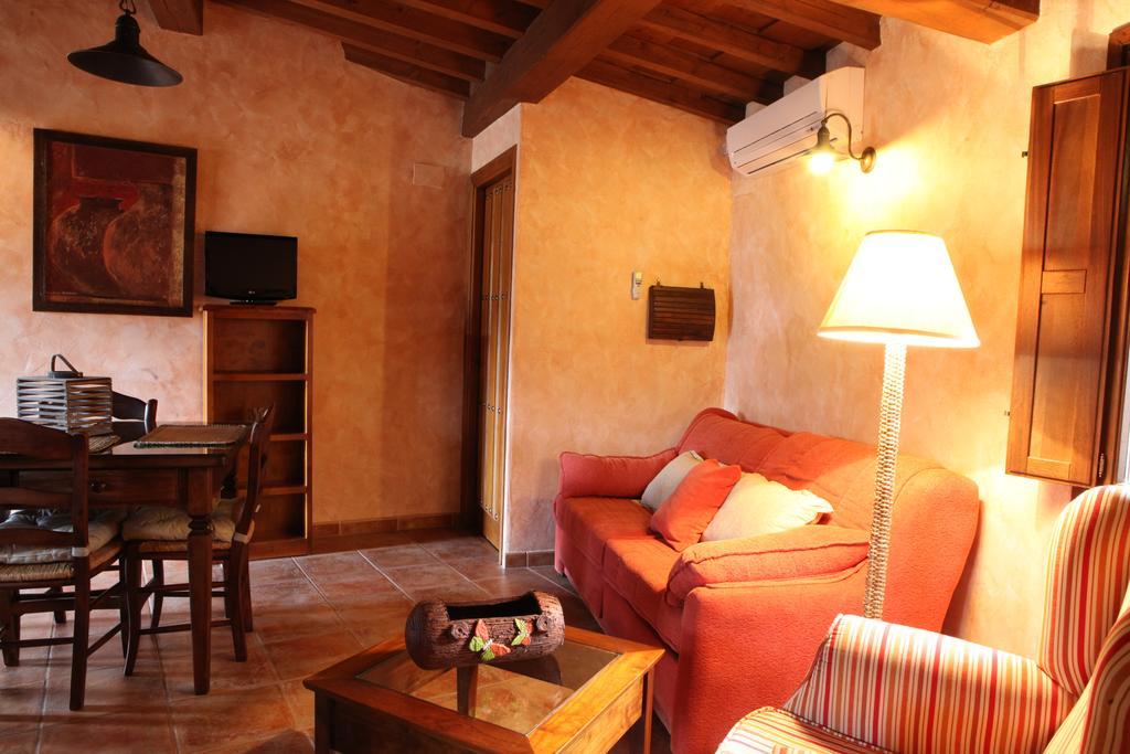 Apartamentos Rurales La Solana Robledillo De Gata Εξωτερικό φωτογραφία